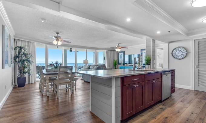 Long Beach Condo | Booking Long Beach August 18, 2025-April 2026 SEE DESCRIPTION PRIOR TO BOOKING