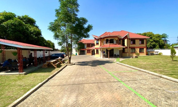 Mvara House | Borderlands Guest House