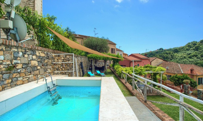 Diano San Pietro House | Borgo house: relaxation mini private pool and garden