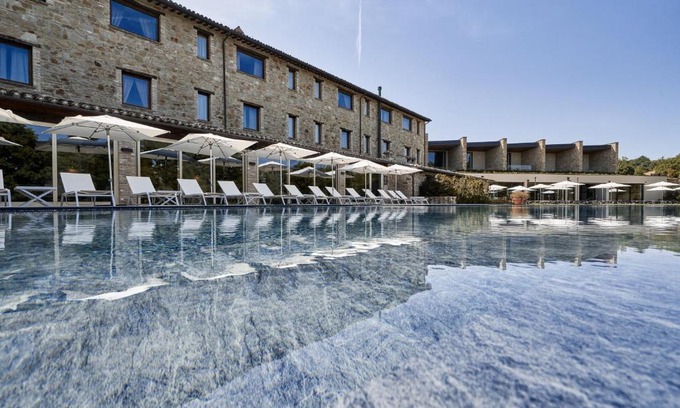Castelraimondo Hotel | Borgo Lanciano