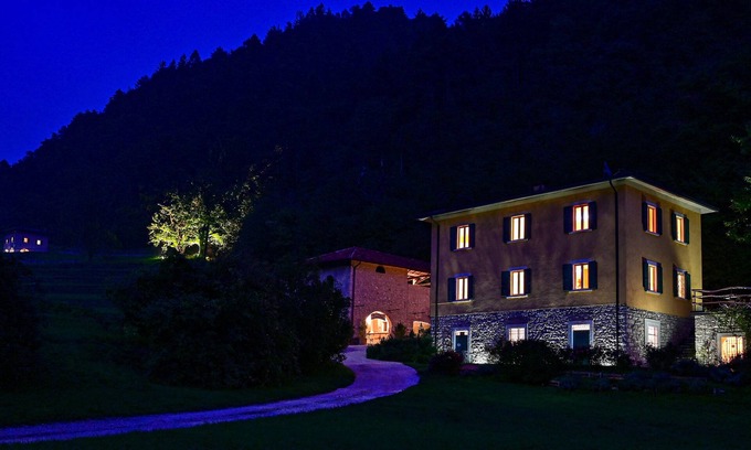 Gardola Apartment | BORGO PARADISO - STELLA Charming 2-bedroom Apt in 15 acre parkland Pet friendly