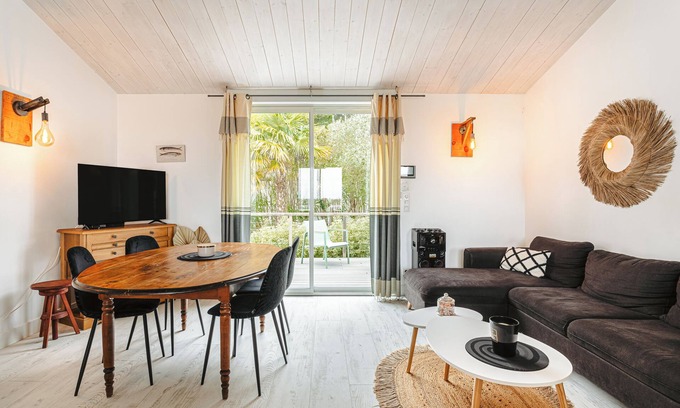 Saint-Trojan-les-Bains House | Bouillats 28 – House with Atlantic View, Garden, and 4 Bedrooms in Saint-Trojan