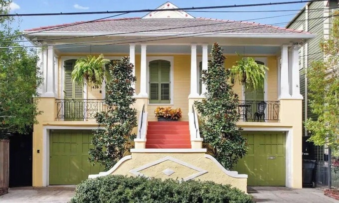 Faubourg Marigny Bed & Breakfast | Boutique 9BR Unit with Pool | Steps from French Q