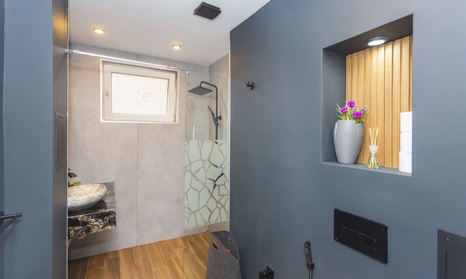 Sofia City Center Apartment | Boutique Apartment in Sofia city center. nFeel like home, away from home!