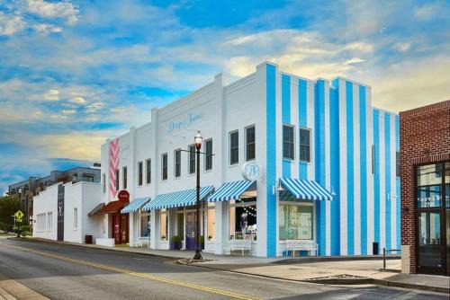 12 South House | Boutique Condo In The Heart Of Dynamic 12 South