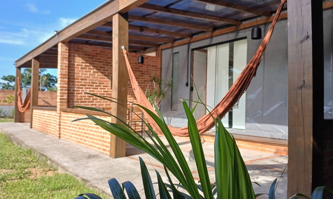 Rio Vermelho Sul House | LAND OF PALM TREES CONTAINER HOUSE