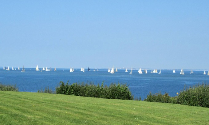 Freshwater House | Brambles Farm - sea views, peaceful location, access to beach, discount ferry