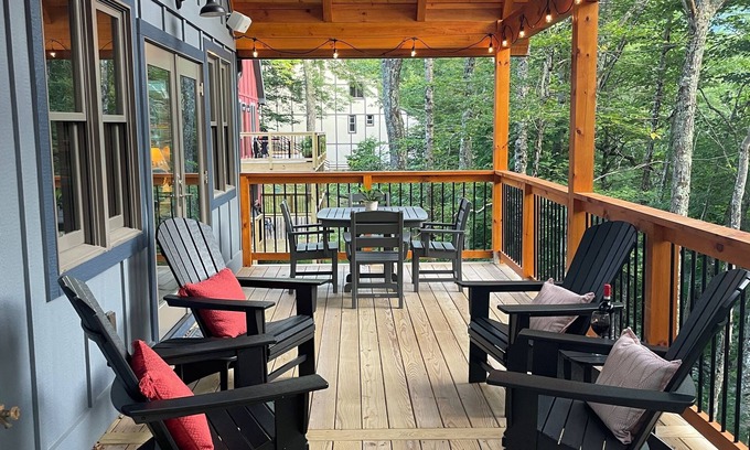 Beech Mountain Cabin | Brand New Cabin-Convenient Location!