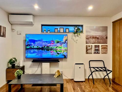 Suginami House | Brand New Modern Haven 7-Min Walk to Shinkoenji Station 9-Min Train to Shinjuku