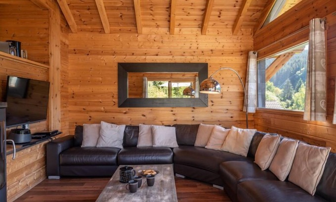 Gerardmer Ski Chalet | Breathe in nature: large indoor spaces, sauna, billiards, jacuzzi, Free wifi