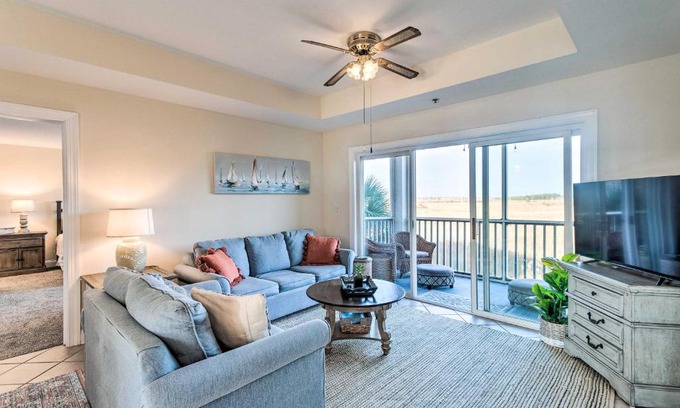Darien Apartment | Breezy Darien Condo with Tranquil Marsh Views!