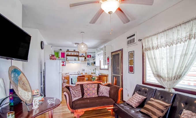 Georgeville House | Breezy hilltop estate with plunge pool, picnic areas, private deck, AC, & WiFi