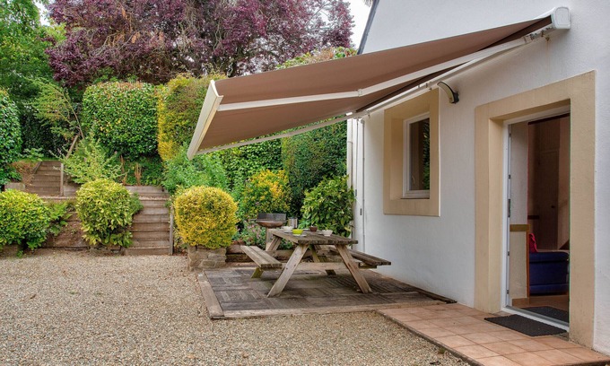 Plogastel-Saint-Germain Ski Chalet | Breton penty for 4 in Plougastel St Germain