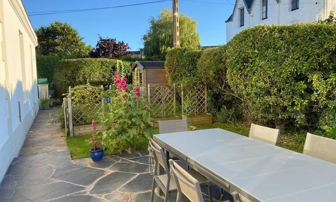 Plobannalec-Lesconil House | Breton house in the heart of the village, 50 m from the port and beach