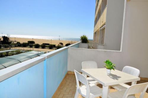 Bibione Apartment | Bright and functional flat with seaview balcony