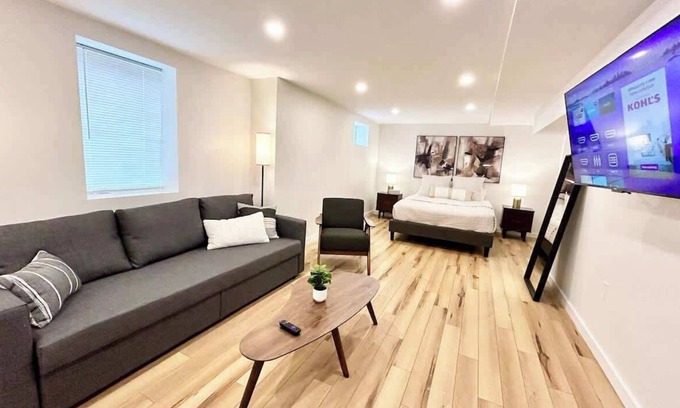 Arlington Apartment | Bright and Spacious Sleek Studio