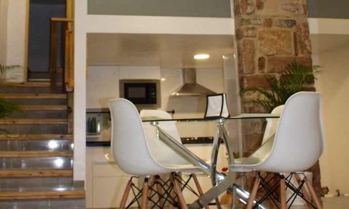 El Cabanyal Apartment | Bright Apartment near the BEACH and PORT with ALTILLO/LOFT