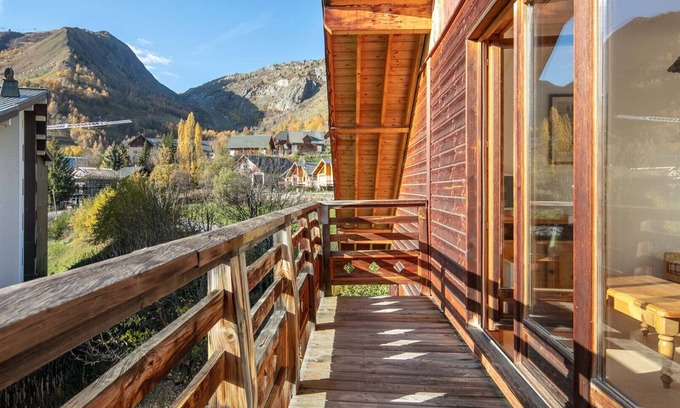 Saint-Sorlin-d'Arves Apartment | Bright apt 4/6 ppl, near the ski station, balcony