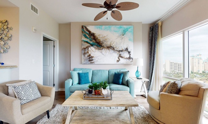 Sandestin Condo | Bright city & ocean view condo with pool, hot tub, grill, gym, balcony, & W/D