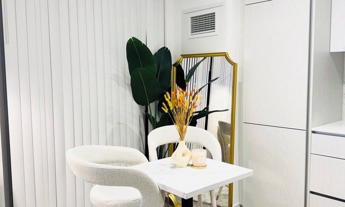 Vaughan Apartment | Bright & Cozy 1 Bedroom Retreat - 15 minutes to Toronto Pearson Int’ Airport