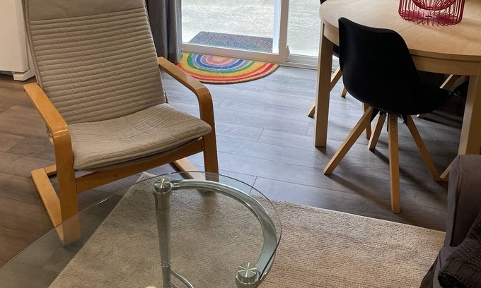 Delta Condo | Bright, Cozy suite in quiet neighborhood close to amenities (Pet Friendly!)