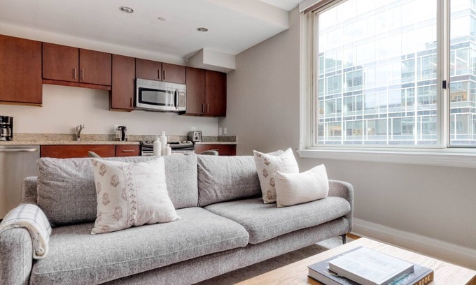 George Washington University Apartment | Bright Foggy Bottom 1BR w/W/D, Pool & Gym, nr Georgetown, by Blueground