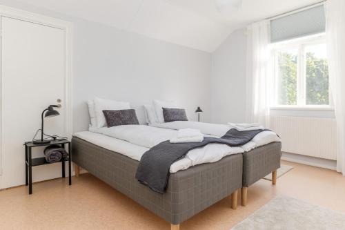 Kopparberg Apartment | Bright, fresh apartment in the heart of Kopparberg
