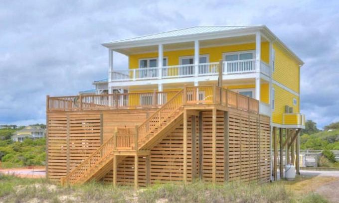 Yaupon Beach House | Bright Horizons