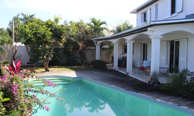 Concession Conde House | Bright house open to the Indian Ocean