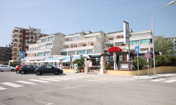 Lido delle Nazioni Apartment | Bright Studio flat, just 50 meters from the beach with air conditioning and next to main shops