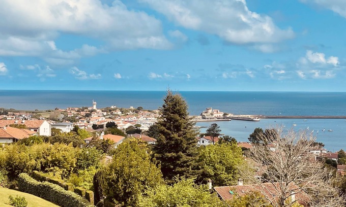 Ciboure Apartment | Bright T3 Eguski with Panoramic View