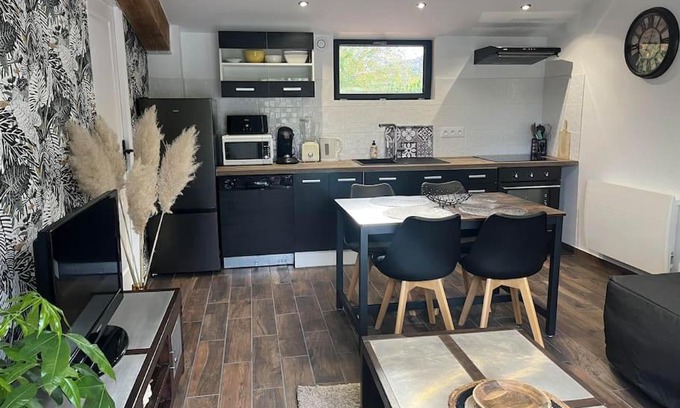 Gourdan-Polignan Apartment | Brin de Pause