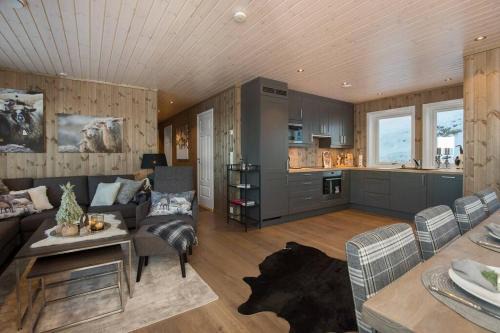 Kamben Apartment | Bualie - Golsfjellet - Biking, swimmming, hiking. High standard.