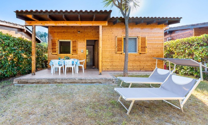 Otranto House | Bungalow 'Agriturismo Alimini- 2' with Private Terrace, Wi-Fi and Air Conditioning