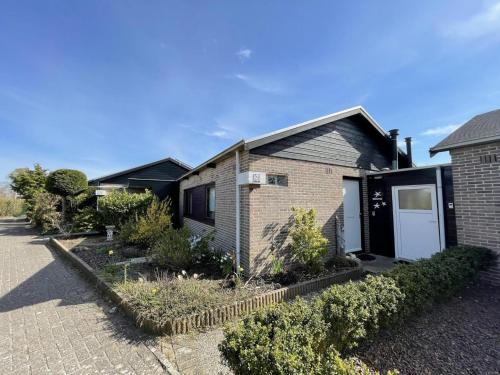 Sint Maartenszee House | Bungalow in Sint Maartenszee near dune