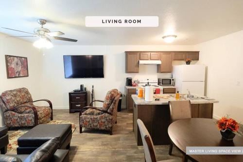 Barker Apartment | BUSH IAH, 2 STORY, 3 BDRM, 2 BATHS, N Houston - 10A