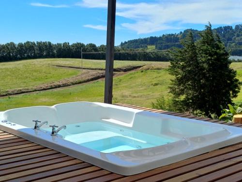 Fraijanes Apartment | BusHotel Poás con Jacuzzi y Chimenea