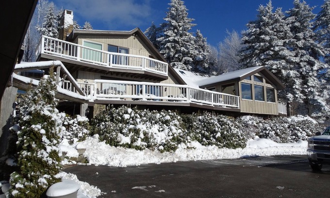 Champion House | Buy 2 Nights, get one free! March Special! Great Skiing at Seven Springs!