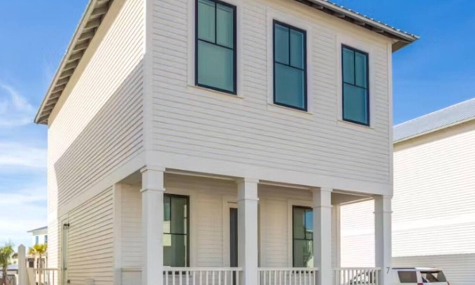 Orange Beach House | By The Beach: 2BR House