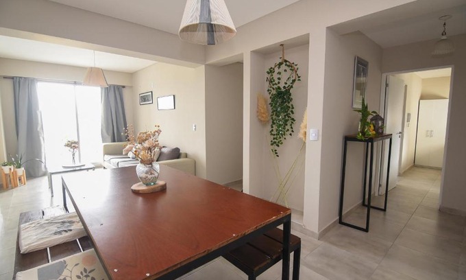 Province of Tucuman Apartment | Cómodo apt 2DR con hermosas vistas!