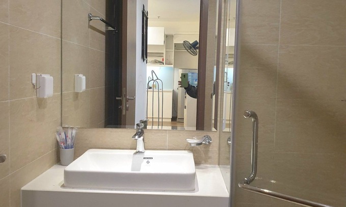 Tu Liem Apartment | Căn hộ 1 phòng ngủ view ngắm hoàng hôn tại vinhomes skylake