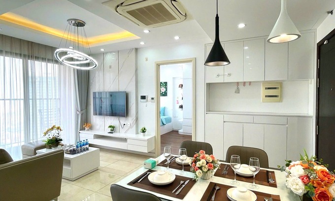 Trung Hoa Nhan Chinh Apartment | Căn hộ 2 phòng ngủ, 2 phòng tắm, tiện nghi - Vinhomes D'Capitale