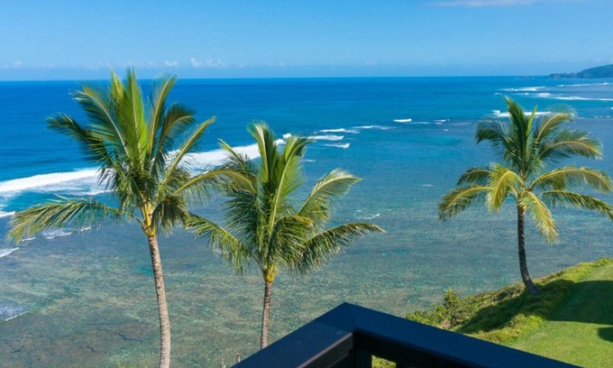 Princeville House | C8: 1 bedroom, top floor, oceanfront