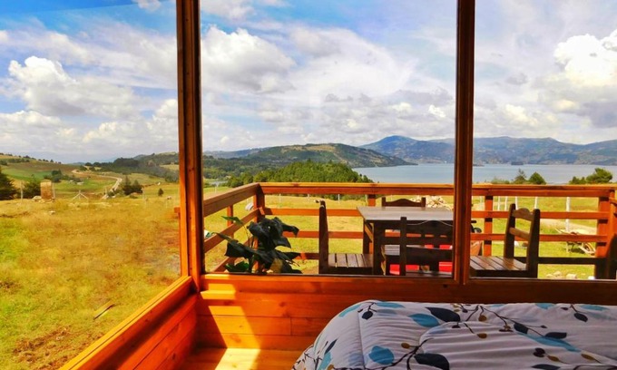 Tota Other | Cabaña con vista a la laguna de Tota