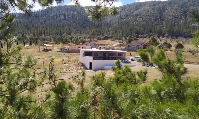 San Antonio de Las Alazanas Ski Chalet | Cabaña en Mesa de las Tablas, de fácil acceso y con excelentes vistas