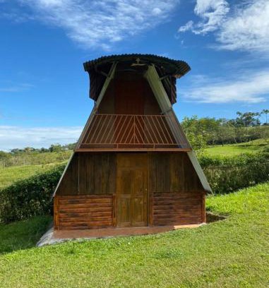 Bajos del Toro Cabin | Cabaña Familiar