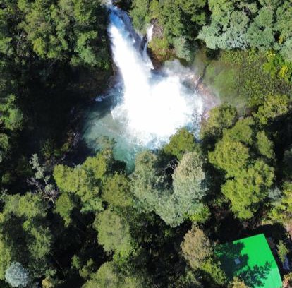 Cochamo House | Cabaña Refugio Cascada