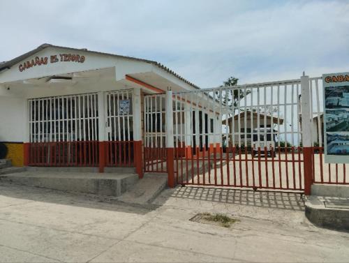 Tamesis Hotel | Cabañas el Tesoro Támesis