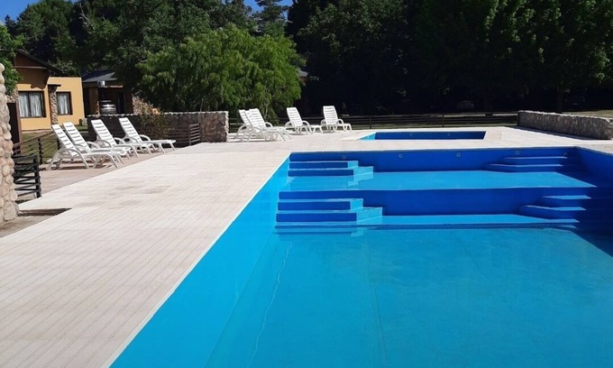 San Carlos Cottage | Cabañas familiares, pileta y parque tranquilo. En San Carlos, Mendoza, Argentina