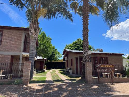 Embalse Hotel | Cabañas Los Aromos